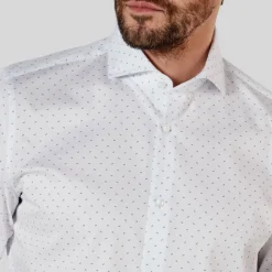 Diamond Texture Spread Collar Shirt - White