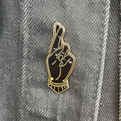 Fingers Crossed Enamel Pin - Black/Gold