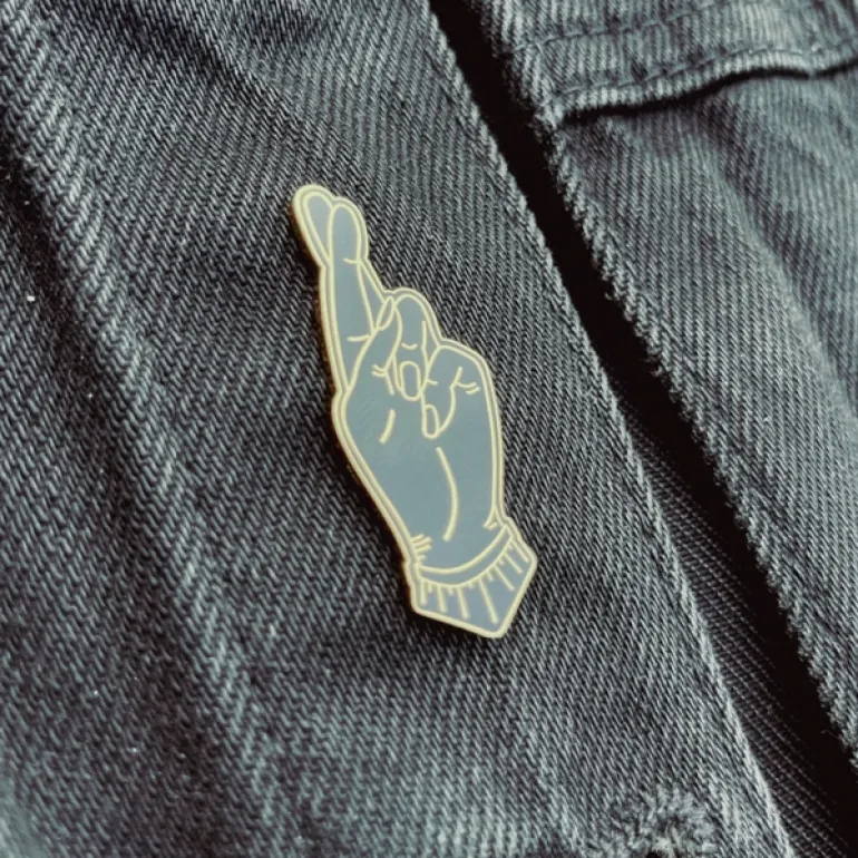Fingers Crossed Enamel Pin - Black/Gold