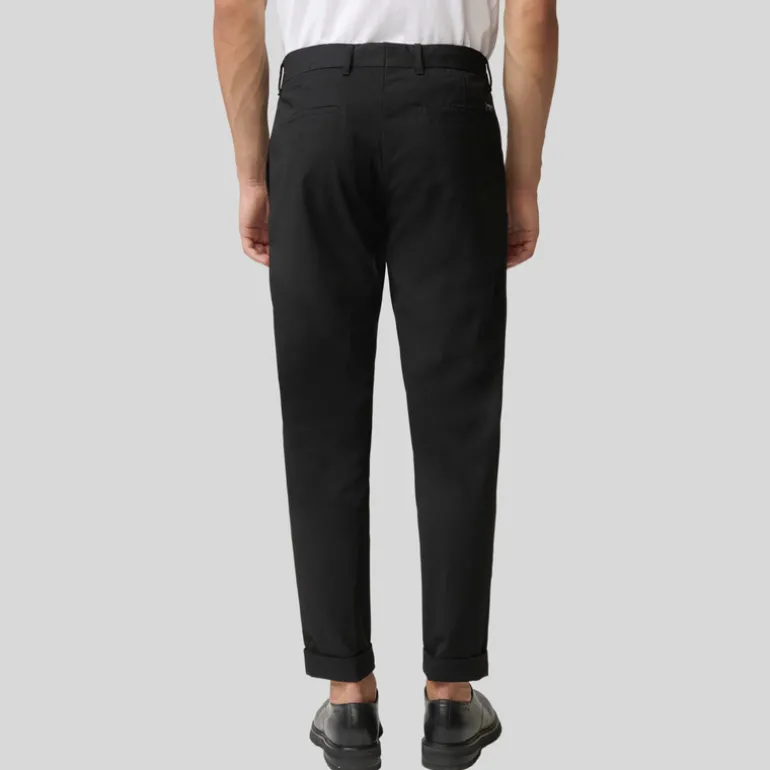 Front Pleated Cuffed Stretch Pants - Black