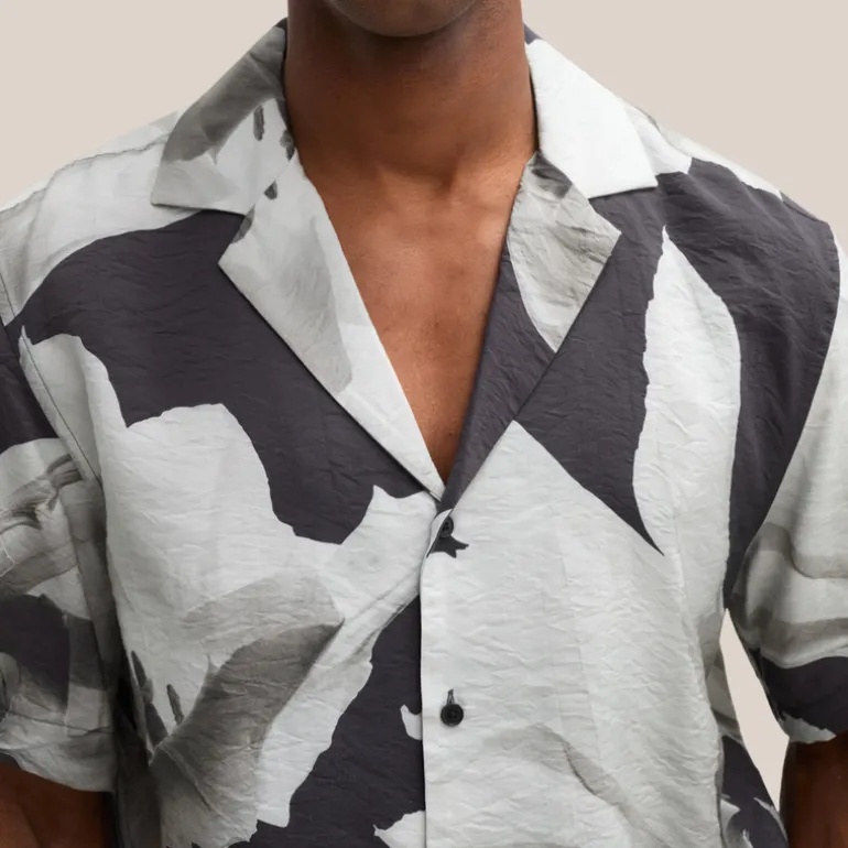Mono Floral Design Cuban Collar Shirt - Navy
